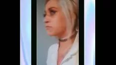 ممارسة الجنس مع امرأة سمراء مع الحمار الجميل