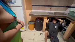 سباك عضلي الملاعين ابنة الأب